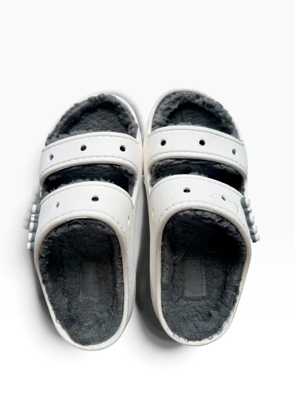 Crocs Classic Cozy Faux Fur Lined Sandals (barely used/size 6)